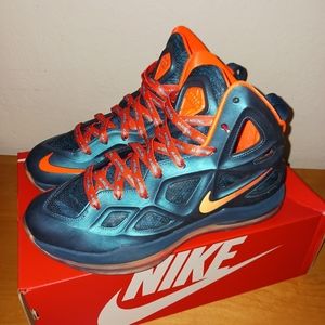 Nike Hyperposite 2 Men's size 10.5